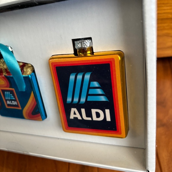 Aldi Finds Merry Moments Glass Ornaments 3 Pack Aisle of Shame, NIB - Picture 7 of 11